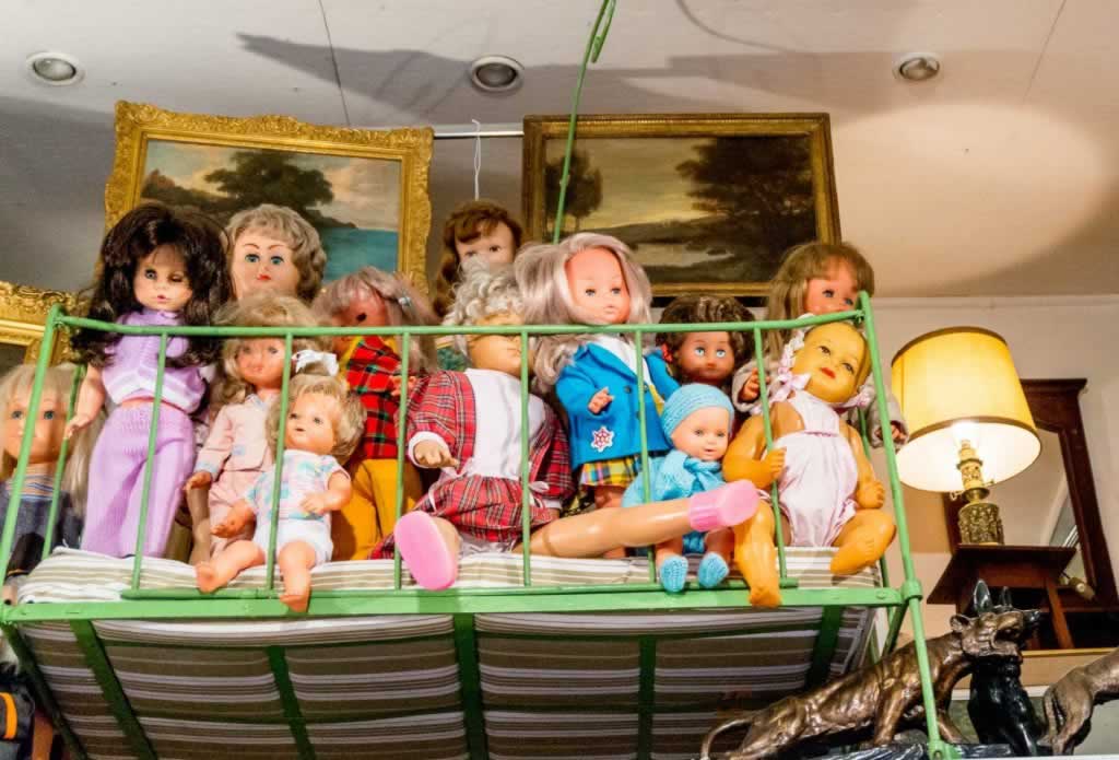 old dolls flea market