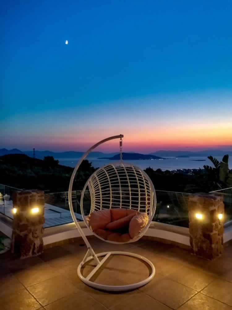 aegina scenery chair moon