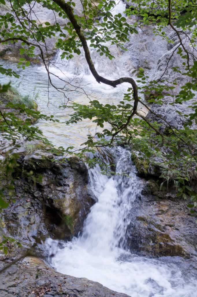 enipeas gorge waterfall