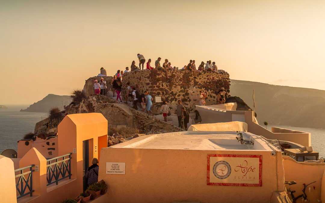 The 10 Best Places To Watch the Sunset in Santorini